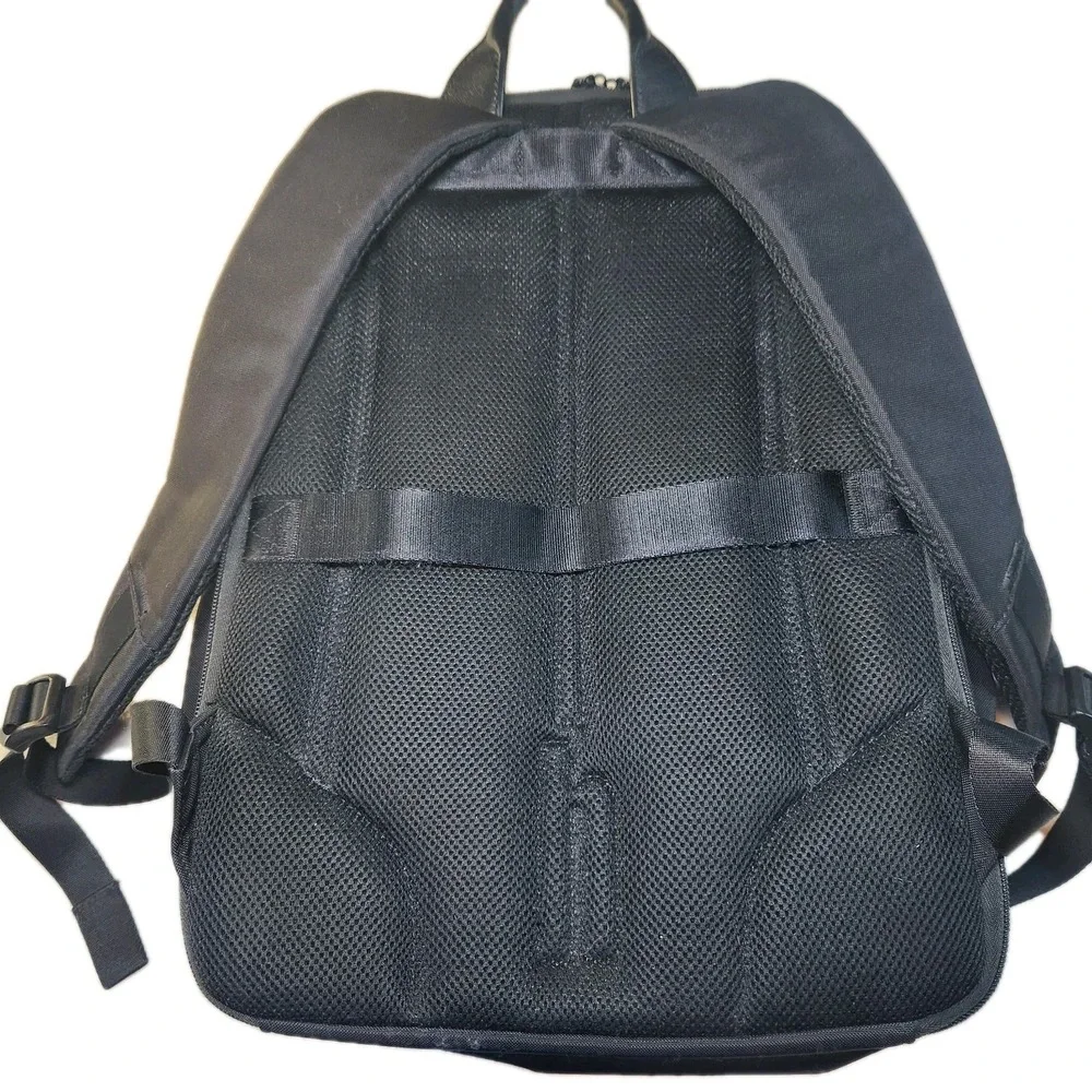 HARTMANN Minimalist Backpack Business Travel Laptop Airplane Flight Black Nylon